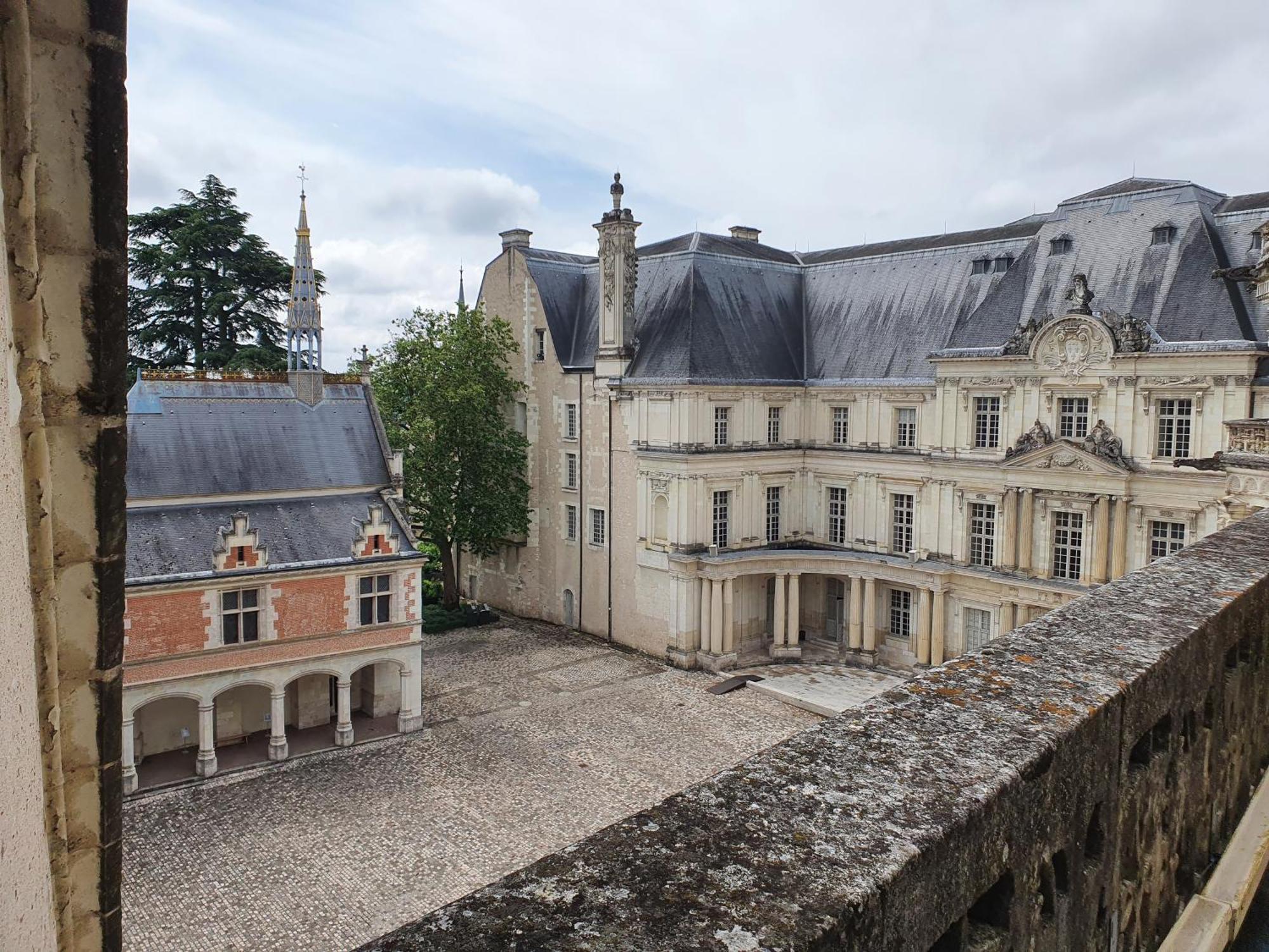 Gite De La Guernouille Lucay-le-Male Exterior photo